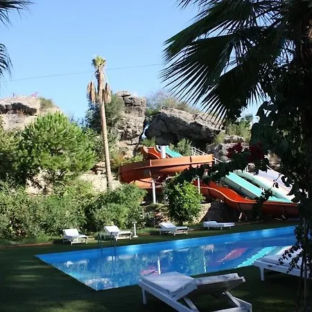 şelale Park Gizli Bahçe Glamping Lodge *