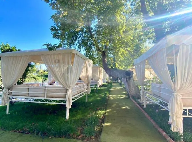 Orman Evi şelale Park Gizli Bahçe Glamping Orensehir