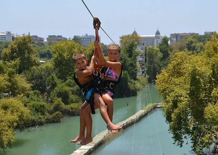 şelale Park Gizli Bahçe Glamping Orman Evi Orensehir
